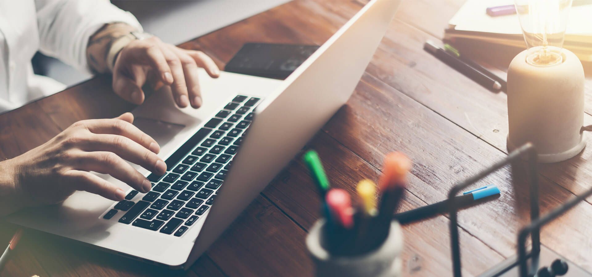Blogbild für den Beitrag „Was ist Digital Employee Experience (DEX)"