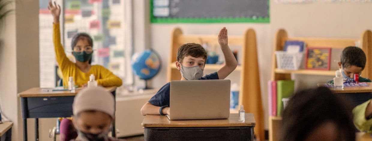 Endpunktsicherheit hilft K–12 Schulen dabei, die Anforderungen für eine erschwingliche Cyber-Versicherung zu erfüllen