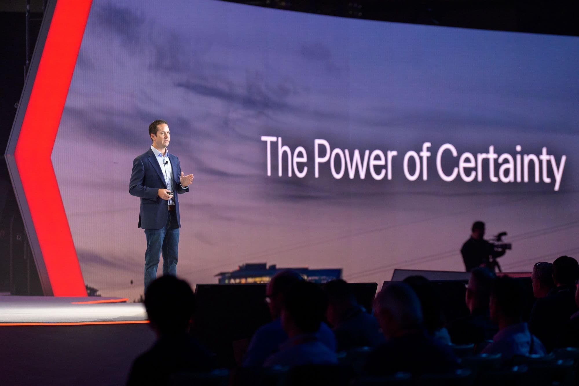 Charles Ross spricht auf der Tanium Converge über die Kraft der Gewissheit