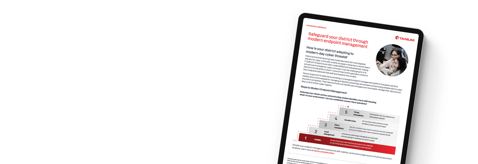 Tablet-Mockup von Lösungsbeschreibung „Schutz Ihres Bezirks durch modernes Endpunktmanagement“